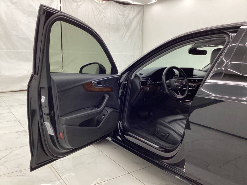 2019 Audi A4 quattro Premium Plus 45 TFSI