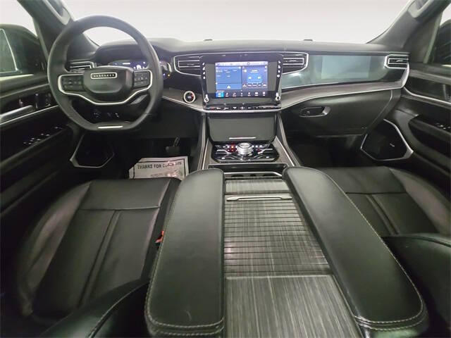 2023 Jeep Wagoneer Series III