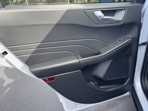 2026 Ford Escape Platinum