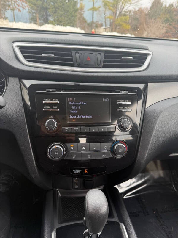 2015 Nissan Rogue SV