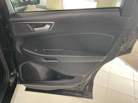 2020 Ford Edge SE