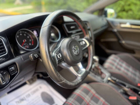 2015 Volkswagen Golf GTI S