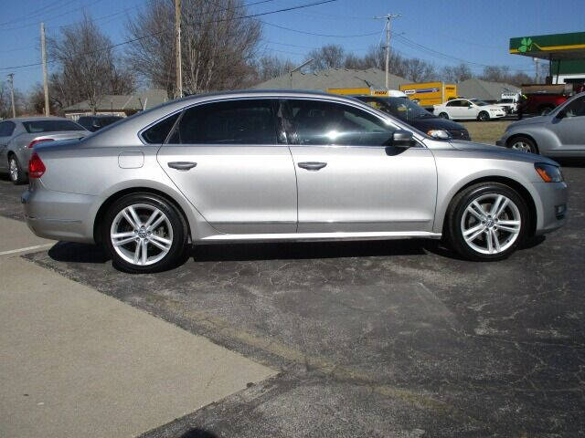 2014 Volkswagen Passat for sale at Pinnacle Investments LLC in Lees Summit MO