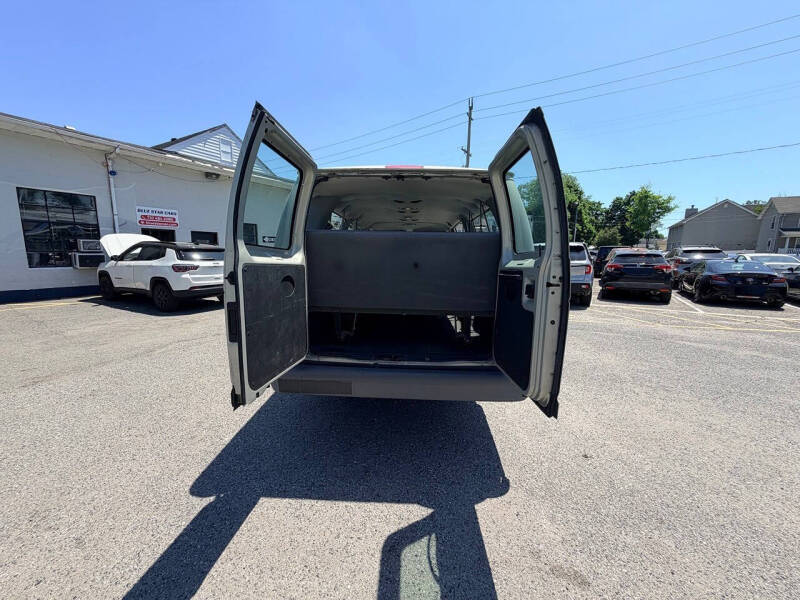 2006 Ford E-Series E-350 SD XL