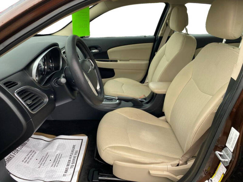 2012 Chrysler 200 Touring