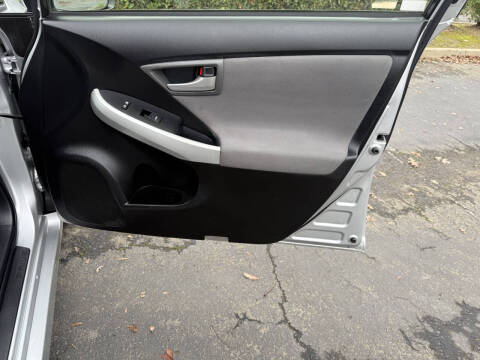 2012 Toyota Prius Two