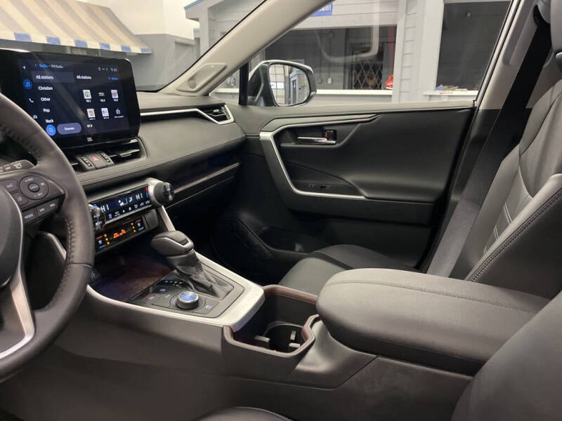 2023 Toyota RAV4 Hybrid Limited