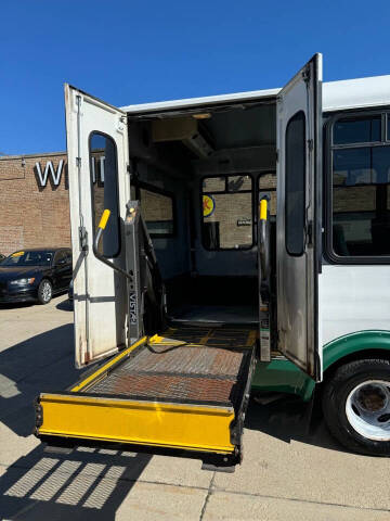 2008 Ford E-Series E-450 SD