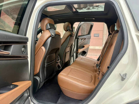 2023 Lincoln Nautilus Reserve