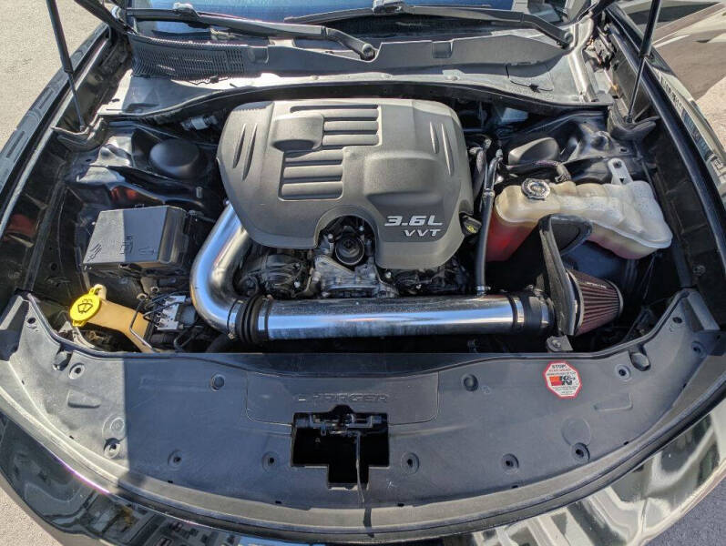 2017 Dodge Charger SXT