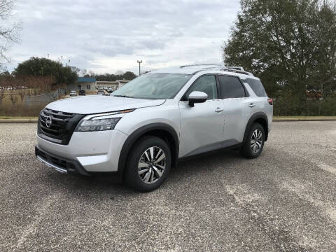 2025 Nissan Pathfinder SL