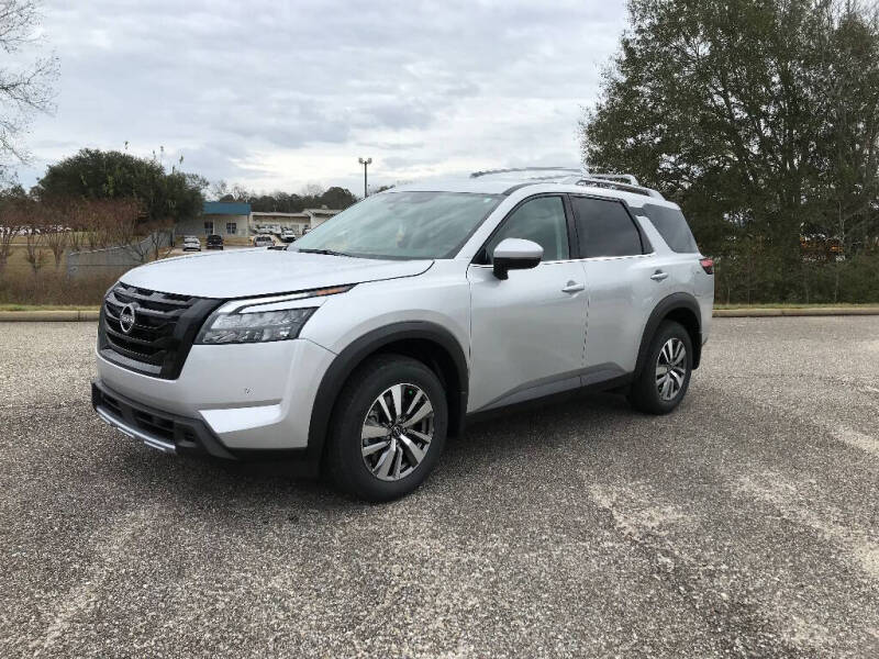 2025 Nissan Pathfinder SL