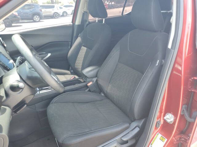 2023 Nissan Kicks SV