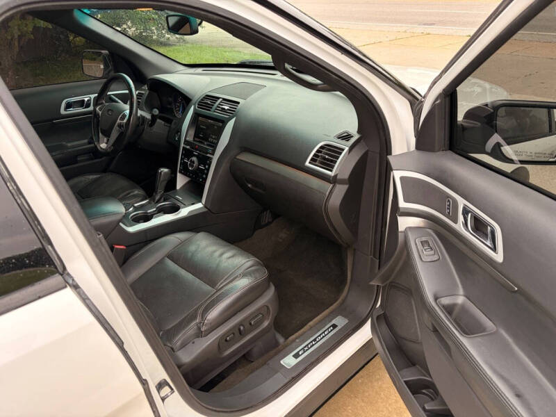 2014 Ford Explorer Sport