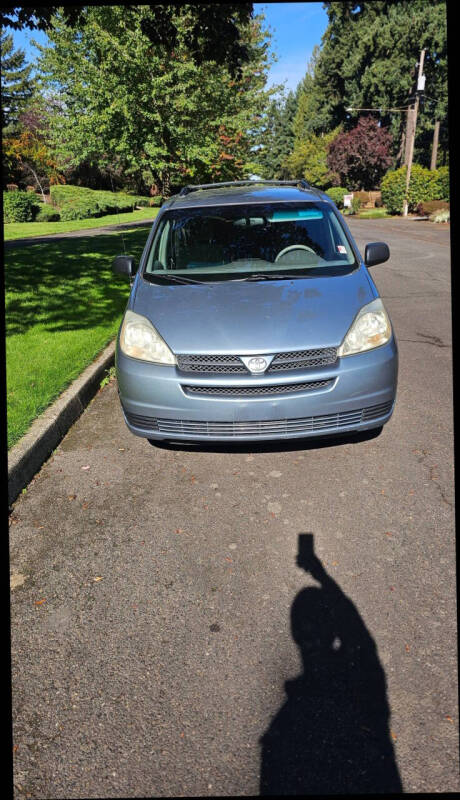 2004 Toyota Sienna