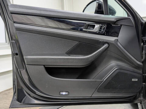 2020 Porsche Panamera