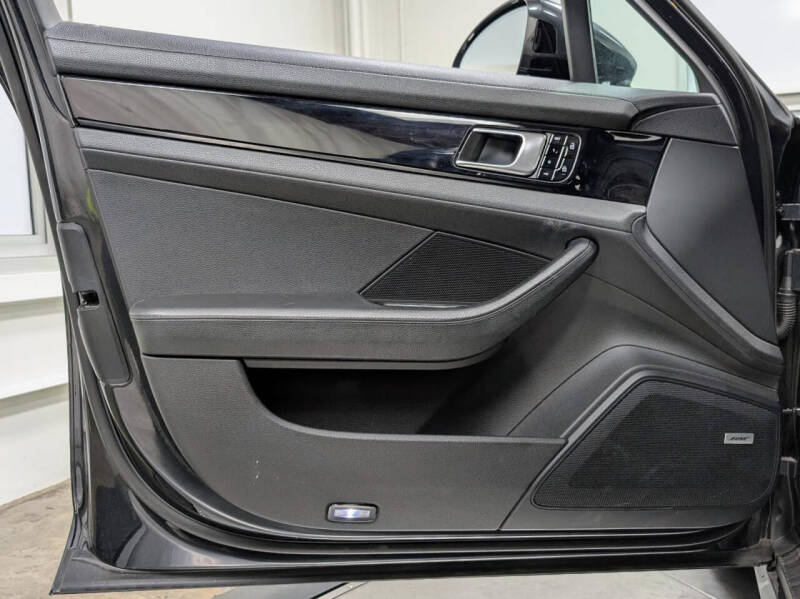 2020 Porsche Panamera