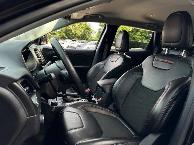2020 Jeep Cherokee Trailhawk