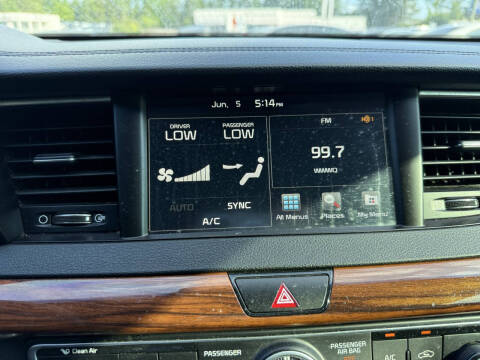 2017 Kia Cadenza Premium