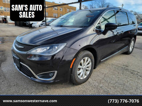 2018 Chrysler Pacifica for sale at SAM'S AUTO SALES in Chicago IL