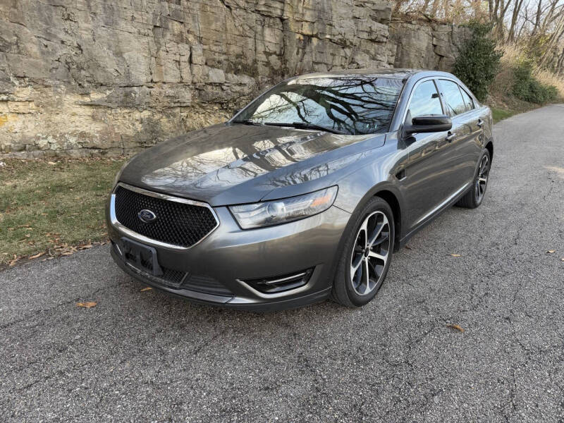 2016 Ford Taurus SHO