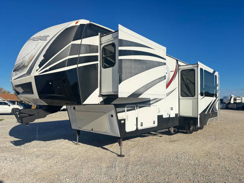 2014 Keystone RV Voltage