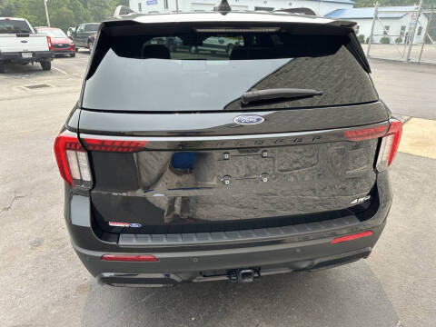 2025 Ford Explorer ST-Line