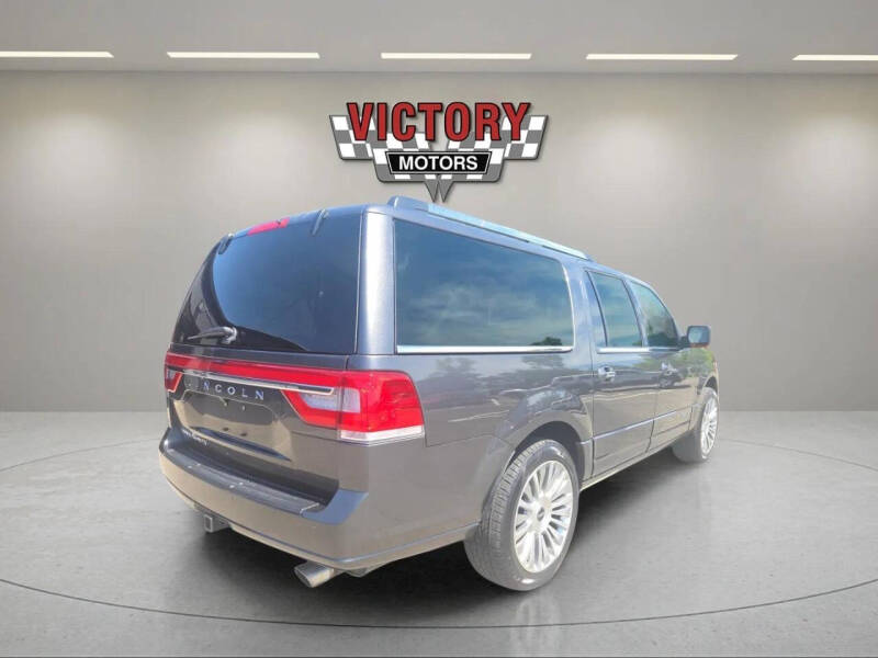 2017 Lincoln Navigator L Select