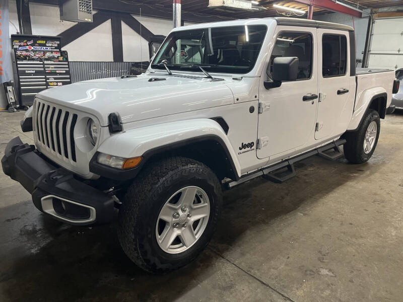 2022 Jeep Gladiator Sport S