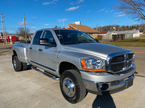 2006 Dodge Ram Pickup 3500 for sale at Dalton George Automotive in Marietta OH