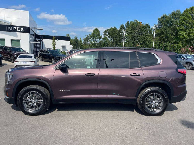 2025 GMC Acadia Elevation
