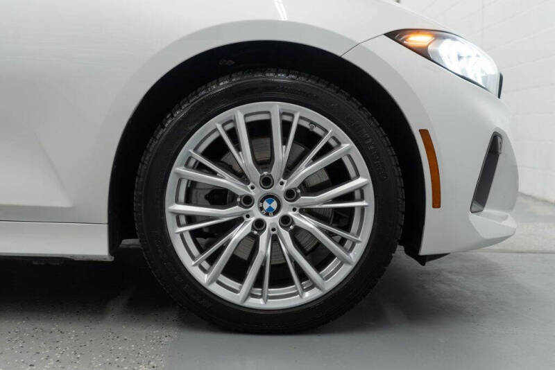 2024 BMW 3 Series 330i xDrive