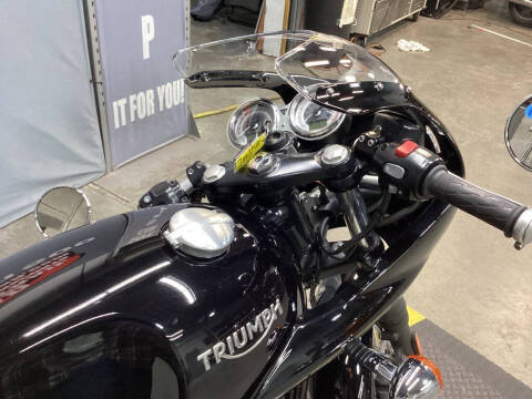 2016 Triumph Thruxton 1200