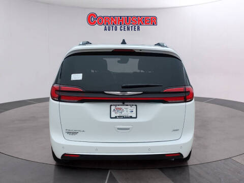 2026 Chrysler Pacifica Pinnacle