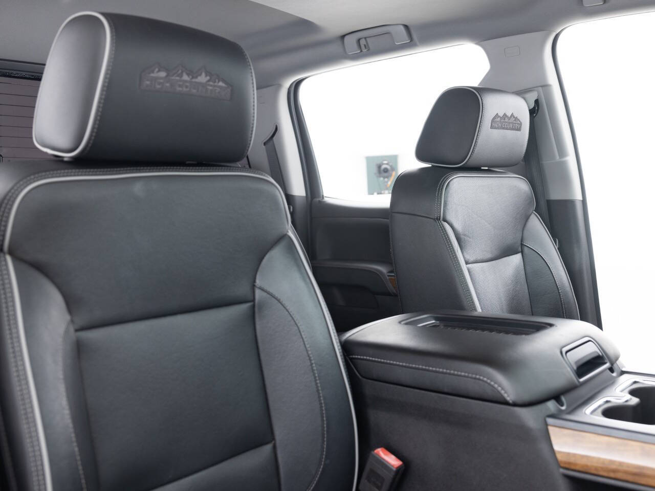 Used Car 2018 Chevrolet Silverado 1500  High Country 4x4 4dr Crew Cab 5.8 Ft. Sb For Sale Under $35,000 In Coal City, Illinois