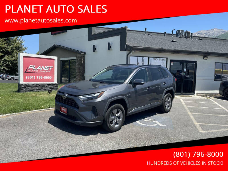 2022 Toyota RAV4 XLE's photo