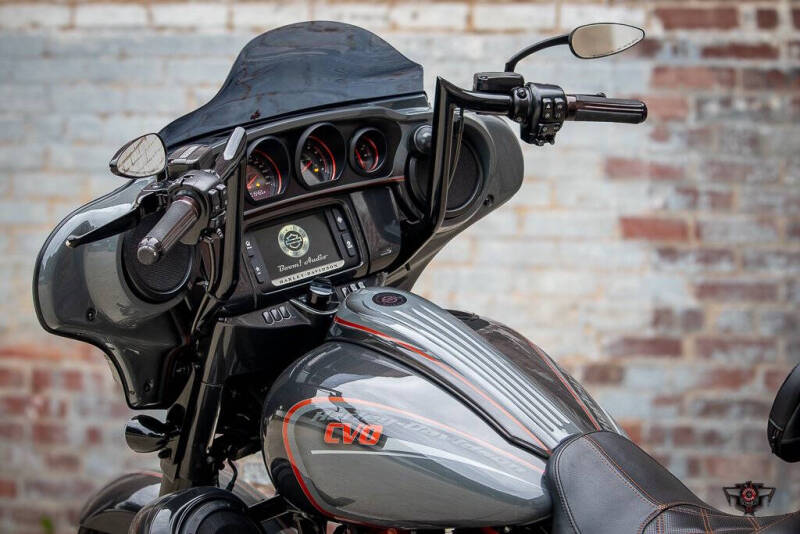 2018 Harley-Davidson CVO ST Glide
