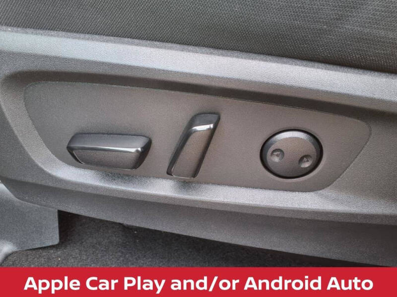 2023 Nissan Pathfinder SV