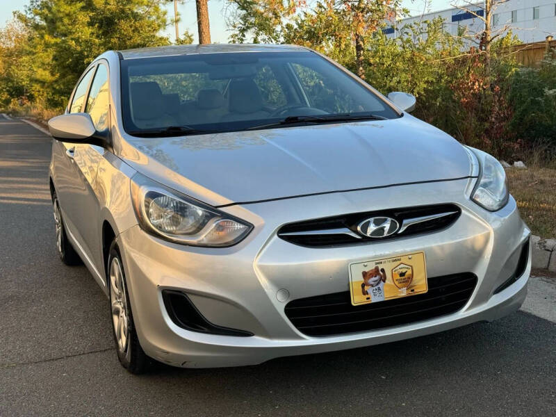 2013 Hyundai Accent GLS