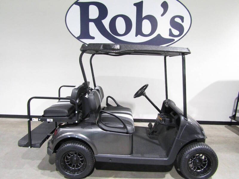 2019 E-Z-GO RXV