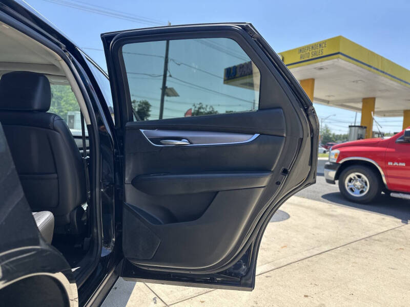 2017 Cadillac XT5 Luxury