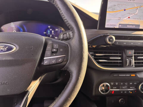 2020 Ford Escape Hybrid Titanium