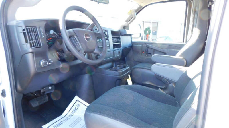 2024 GMC Savana 2500