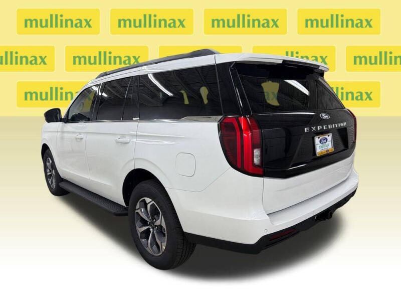 2027 Ford Expedition Active