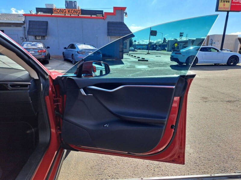 2013 Tesla Model S Performance