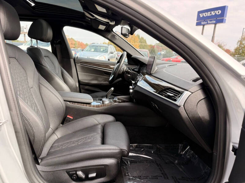 2021 BMW 5 Series 530i