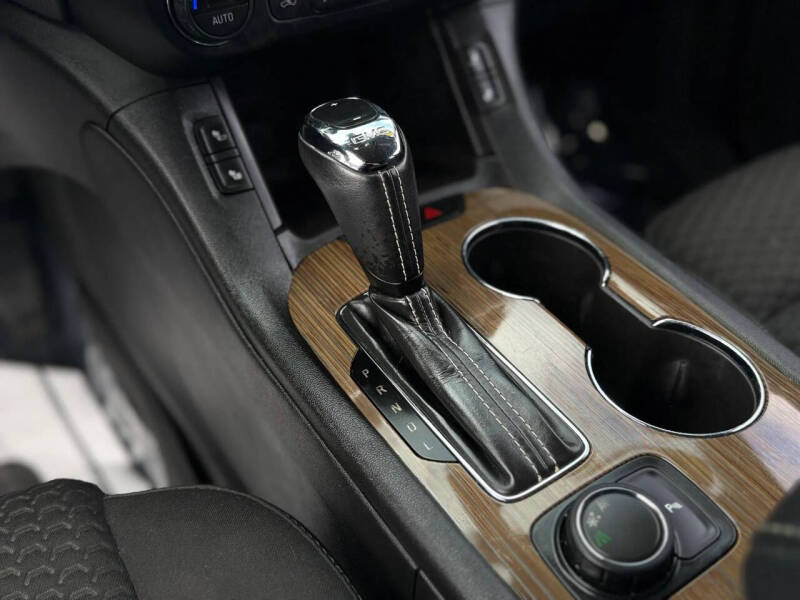2017 GMC Acadia SLE-2