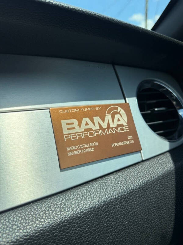 2011 Ford Mustang V6 Premium