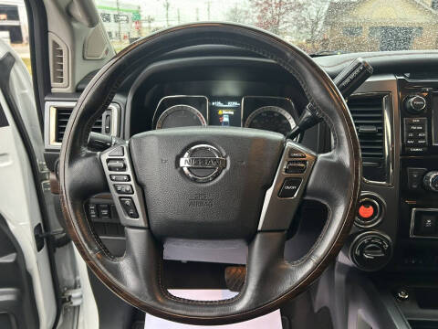 2016 Nissan Titan XD Platinum Reserve