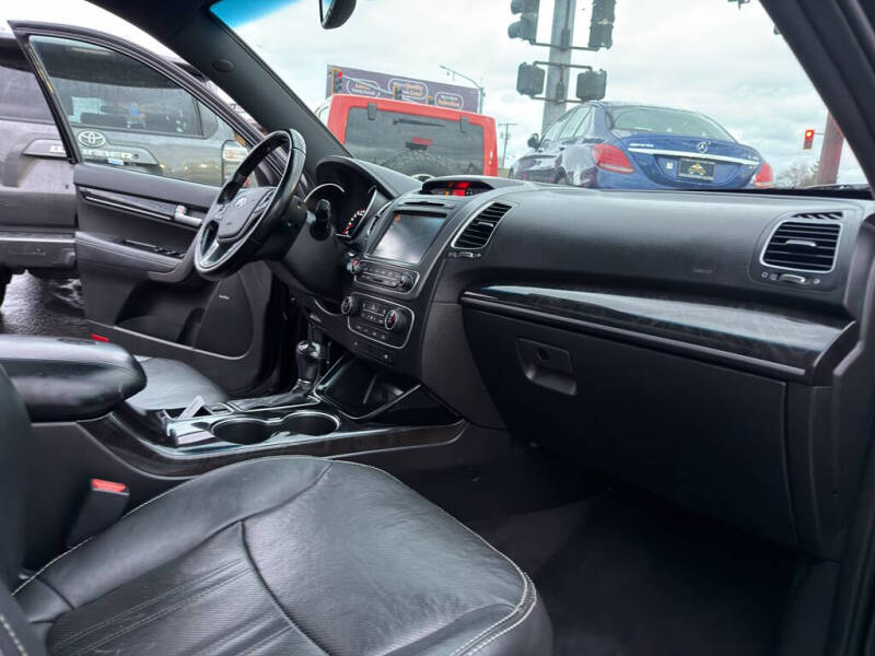 2015 Kia Sorento SX Limited